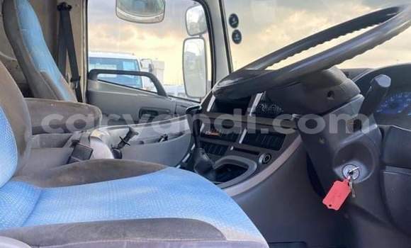 Acheter Occasion Utilitaire Nissan UD Blanc à Chipata, Zambie Acheter Occasion Utilitaire Nissan UD Blanc à Chipata, Zambie