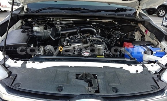 Buy Used Toyota Hilux White Car in Livingstone in Zambia Buy Used Toyota Hilux White Car in Livingstone in Zambia