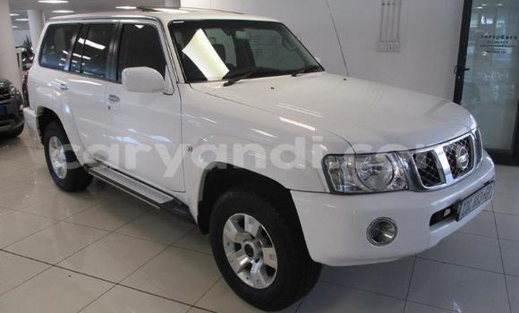 Buy Used Nissan Patrol White Car in Chililabombwe in Copperbelt Buy Used Nissan Patrol White Car in Chililabombwe in Copperbelt