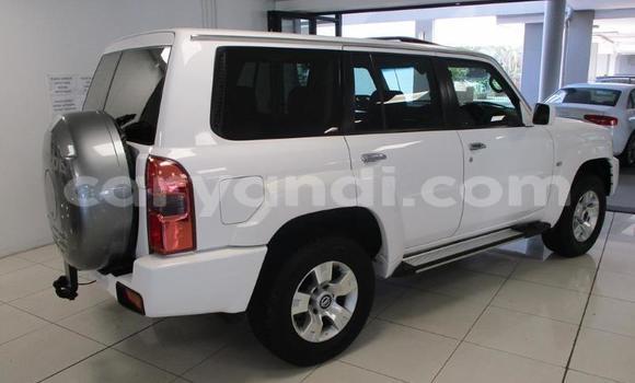 Buy Used Nissan Patrol White Car in Chililabombwe in Copperbelt Buy Used Nissan Patrol White Car in Chililabombwe in Copperbelt