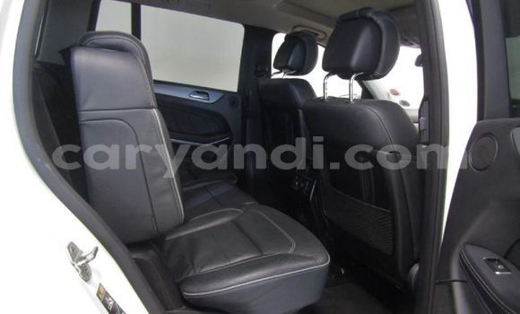 Acheter Occasion Voiture Mercedes‒Benz GL–Class Blanc à Livingstone, Zambie Acheter Occasion Voiture Mercedes‒Benz GL–Class Blanc à Livingstone, Zambie