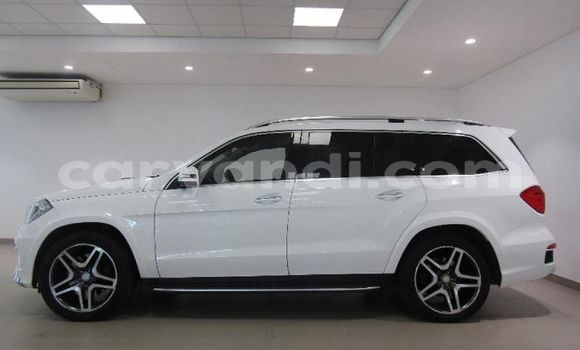 Acheter Occasion Voiture Mercedes‒Benz GL–Class Blanc à Livingstone, Zambie Acheter Occasion Voiture Mercedes‒Benz GL–Class Blanc à Livingstone, Zambie