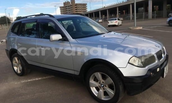 Acheter Occasion Voiture BMW X3 Blanc à Lusaka, Zambie Acheter Occasion Voiture BMW X3 Blanc à Lusaka, Zambie