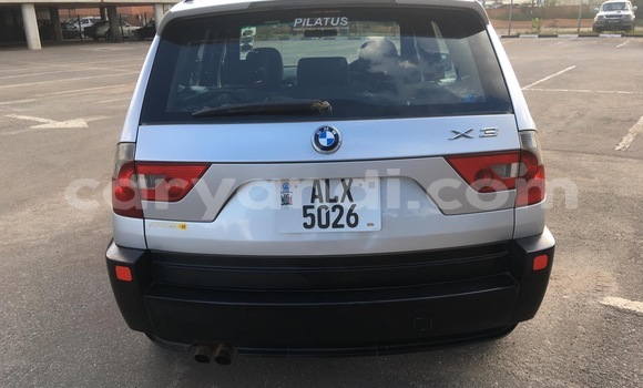 Acheter Occasion Voiture BMW X3 Blanc à Lusaka, Zambie Acheter Occasion Voiture BMW X3 Blanc à Lusaka, Zambie