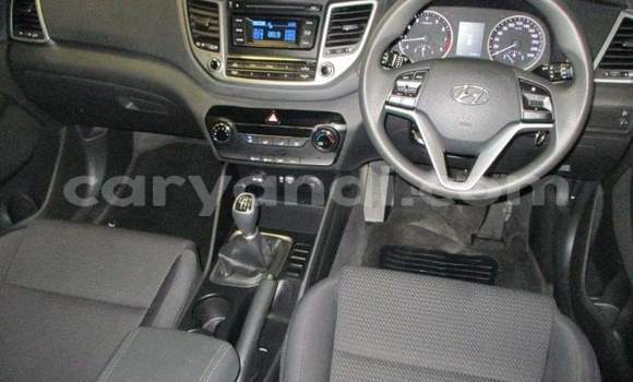 Acheter Occasion Voiture Hyundai Tucson Bleu à Chipata, Zambie Acheter Occasion Voiture Hyundai Tucson Bleu à Chipata, Zambie
