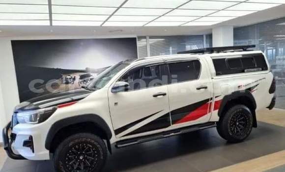 Buy Used Toyota Hilux White Car in Chipata in Zambia Buy Used Toyota Hilux White Car in Chipata in Zambia