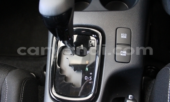 Buy Used Toyota Hilux Blue Car in Lusaka in Zambia Buy Used Toyota Hilux Blue Car in Lusaka in Zambia