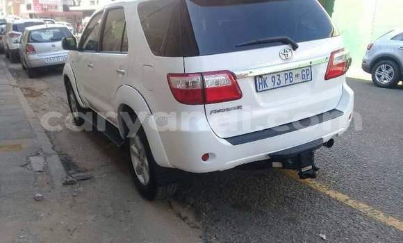 Buy Used Toyota Fortuner White Car in Chipata in Zambia Buy Used Toyota Fortuner White Car in Chipata in Zambia
