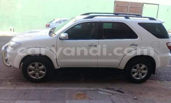 Buy Used Toyota Fortuner White Car in Chipata in Zambia Buy Used Toyota Fortuner White Car in Chipata in Zambia