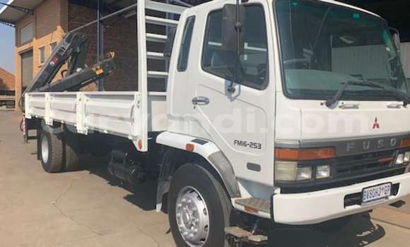 Buy Used Caterpillar 120 White Truck in Lusaka in Zambia Buy Used Caterpillar 120 White Truck in Lusaka in Zambia