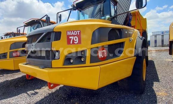 Buy Used Volvo F4 Other Truck in Lusaka in Zambia