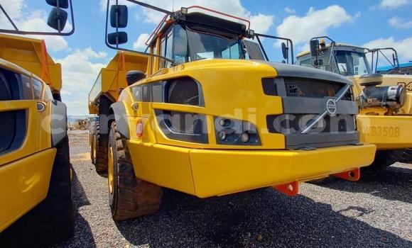Acheter Occasion Utilitaire Volvo F4 Autre à Lusaka, Zambie Acheter Occasion Utilitaire Volvo F4 Autre à Lusaka, Zambie