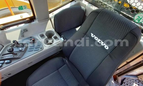 Acheter Occasion Utilitaire Volvo F4 Autre à Lusaka, Zambie Acheter Occasion Utilitaire Volvo F4 Autre à Lusaka, Zambie