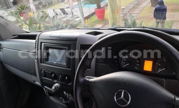 Buy Used Mercedes‒Benz 190 White Car in Import - Dubai in Zambia Buy Used Mercedes‒Benz 190 White Car in Import - Dubai in Zambia