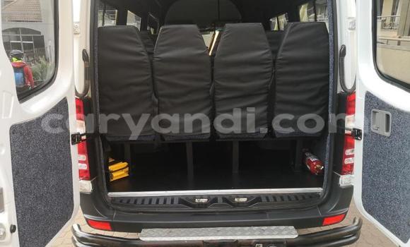 Buy Used Mercedes‒Benz 190 White Car in Import - Dubai in Zambia Buy Used Mercedes‒Benz 190 White Car in Import - Dubai in Zambia