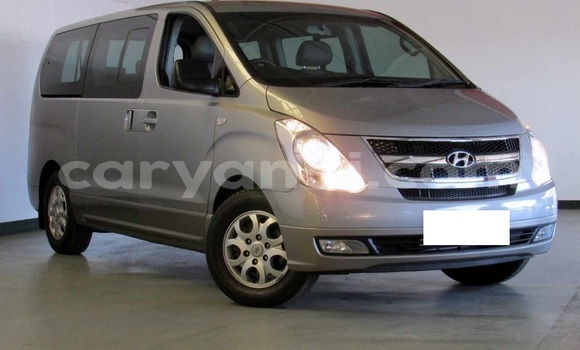 Buy Used Hyundai H1 Silver Car in Lusaka in Zambia