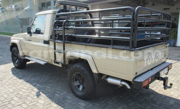 Tenga Tsaru Toyota Land Cruiser Beige Mota in Lusaka in Zambia Tenga Tsaru Toyota Land Cruiser Beige Mota in Lusaka in Zambia