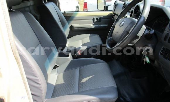 Tenga Tsaru Toyota Land Cruiser Beige Mota in Lusaka in Zambia Tenga Tsaru Toyota Land Cruiser Beige Mota in Lusaka in Zambia