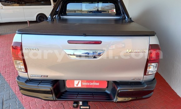 Buy Used Toyota Hilux Silver Car in Lusaka in Zambia Buy Used Toyota Hilux Silver Car in Lusaka in Zambia