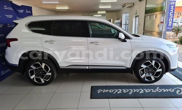 Tenga Itsva Hyundai Santa Fe Chena Mota in Livingstone in Zambia Tenga Itsva Hyundai Santa Fe Chena Mota in Livingstone in Zambia