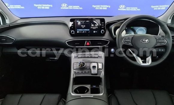 Tenga Itsva Hyundai Santa Fe Chena Mota in Livingstone in Zambia Tenga Itsva Hyundai Santa Fe Chena Mota in Livingstone in Zambia