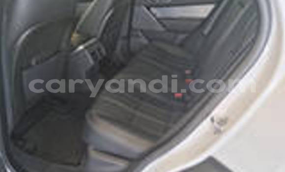 Acheter Neuf Voiture Land Rover Range Rover Velar Blanc à Livingstone, Zambie Acheter Neuf Voiture Land Rover Range Rover Velar Blanc à Livingstone, Zambie