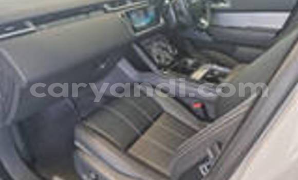 Acheter Neuf Voiture Land Rover Range Rover Velar Blanc à Livingstone, Zambie Acheter Neuf Voiture Land Rover Range Rover Velar Blanc à Livingstone, Zambie