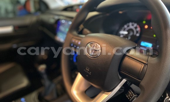 Buy Used Toyota Hilux Silver Car in Lusaka in Zambia Buy Used Toyota Hilux Silver Car in Lusaka in Zambia