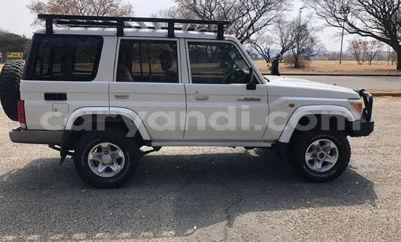 Buy Used Toyota Land Cruiser White Car in Lusaka in Zambia Buy Used Toyota Land Cruiser White Car in Lusaka in Zambia