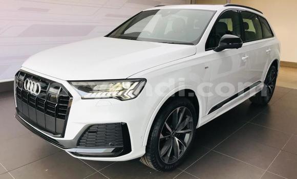 Nunua Ilio tumika Audi Q7 Nyeupe Gari ndani ya Lusaka nchini Zambia
