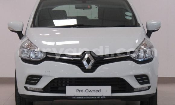 Nunua Ilio tumika Renault Clio Nyeupe Gari ndani ya Livingstone nchini Zambia Nunua Ilio tumika Renault Clio Nyeupe Gari ndani ya Livingstone nchini Zambia