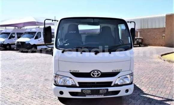 Acheter Occasion Utilitaire Toyota Dyna Blanc à Chipata, Zambie Acheter Occasion Utilitaire Toyota Dyna Blanc à Chipata, Zambie