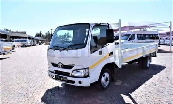 Acheter Occasion Utilitaire Toyota Dyna Blanc à Chipata, Zambie Acheter Occasion Utilitaire Toyota Dyna Blanc à Chipata, Zambie