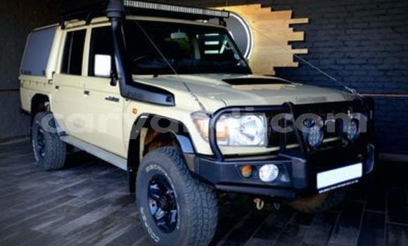 Buy Used Toyota Land Cruiser Brown Car in Livingstone in Zambia Buy Used Toyota Land Cruiser Brown Car in Livingstone in Zambia
