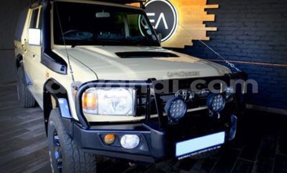 Acheter Occasion Voiture Toyota Land Cruiser Marron à Livingstone, Zambie Acheter Occasion Voiture Toyota Land Cruiser Marron à Livingstone, Zambie