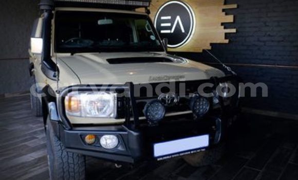Acheter Occasion Voiture Toyota Land Cruiser Marron à Livingstone, Zambie Acheter Occasion Voiture Toyota Land Cruiser Marron à Livingstone, Zambie