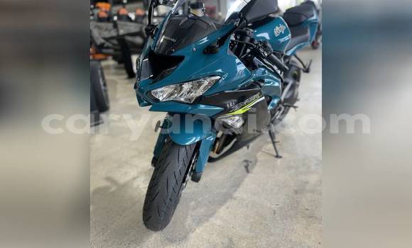 Buy Used Kawasaki Ninja ZX-10R Black Bike in Lusaka in Zambia Buy Used Kawasaki Ninja ZX-10R Black Bike in Lusaka in Zambia