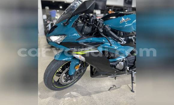 Buy Used Kawasaki Ninja ZX-10R Black Bike in Lusaka in Zambia Buy Used Kawasaki Ninja ZX-10R Black Bike in Lusaka in Zambia