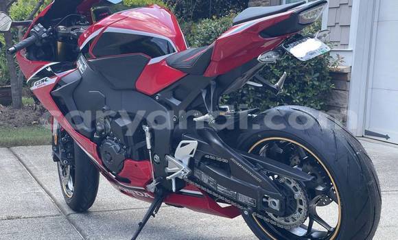 Buy Used Honda CBR 1000 RR Red Bike in Lusaka in Zambia Buy Used Honda CBR 1000 RR Red Bike in Lusaka in Zambia