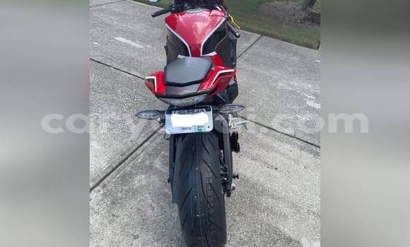 Buy Used Honda CBR 1000 RR Red Bike in Lusaka in Zambia Buy Used Honda CBR 1000 RR Red Bike in Lusaka in Zambia