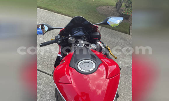 Buy Used Honda CBR 1000 RR Red Bike in Lusaka in Zambia Buy Used Honda CBR 1000 RR Red Bike in Lusaka in Zambia