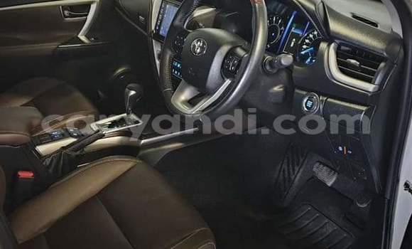 Acheter Occasion Voiture Toyota Fortuner Blanc à Chipata, Zambie Acheter Occasion Voiture Toyota Fortuner Blanc à Chipata, Zambie
