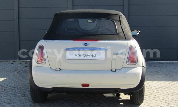 Buy Used MINI Cooper White Car in Chilanga in Lusaka Buy Used MINI Cooper White Car in Chilanga in Lusaka
