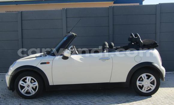 Buy Used MINI Cooper White Car in Chilanga in Lusaka Buy Used MINI Cooper White Car in Chilanga in Lusaka