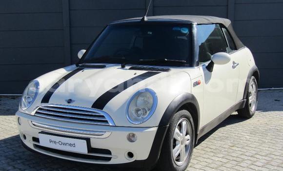 Nunua Ilio tumika MINI Cooper Nyeupe Gari ndani ya Chilanga nchini Lusaka Nunua Ilio tumika MINI Cooper Nyeupe Gari ndani ya Chilanga nchini Lusaka