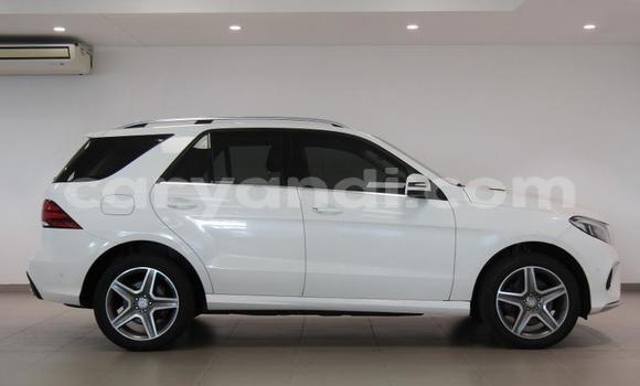 Acheter Occasion Voiture Mercedes‒Benz GL–Class Blanc à Chilanga, Lusaka Acheter Occasion Voiture Mercedes‒Benz GL–Class Blanc à Chilanga, Lusaka