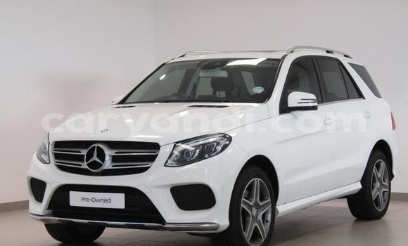 Acheter Occasion Voiture Mercedes‒Benz GL–Class Blanc à Chilanga, Lusaka Acheter Occasion Voiture Mercedes‒Benz GL–Class Blanc à Chilanga, Lusaka