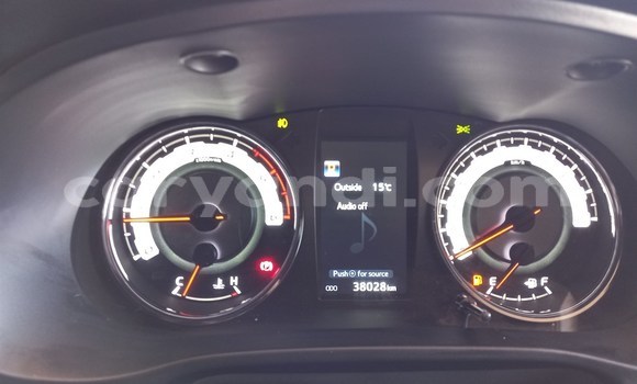 Acheter Occasion Voiture Toyota Hilux Gris à Lusaka, Zambie Acheter Occasion Voiture Toyota Hilux Gris à Lusaka, Zambie