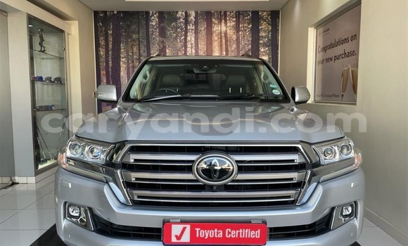 Buy Used Toyota Land Cruiser Silver Car in Lusaka in Zambia Buy Used Toyota Land Cruiser Silver Car in Lusaka in Zambia