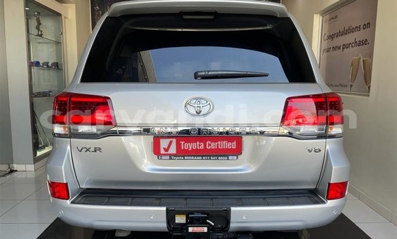 Buy Used Toyota Land Cruiser Silver Car in Lusaka in Zambia Buy Used Toyota Land Cruiser Silver Car in Lusaka in Zambia